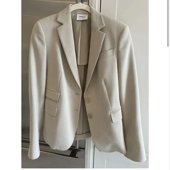 Women’s Akris Punto Pebbled Crepe Blazer and Pants Suit - Picture 4 of 10